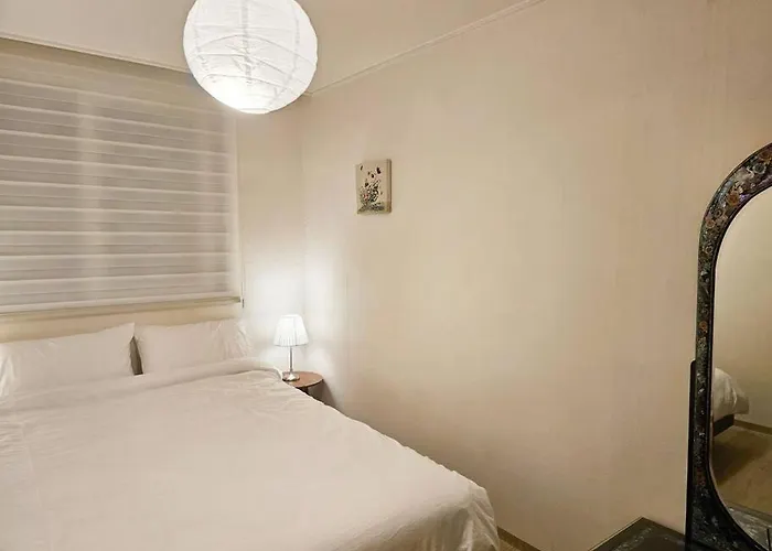 Daire Serenity House, *
